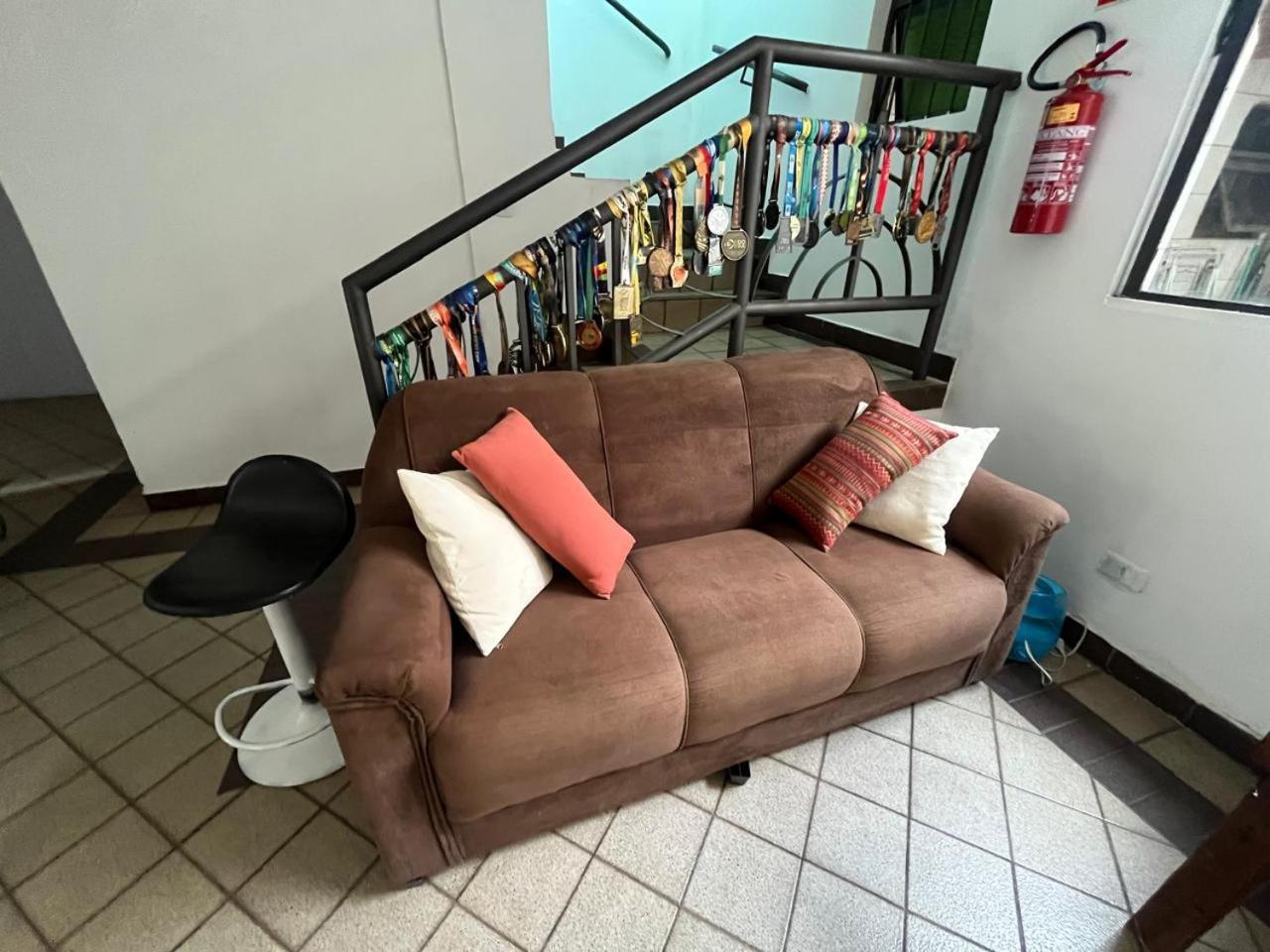 Casa Quintal Bueno! 5 Quartos Com Ar Split E Internet Ultra! Perto Do Melhor De Goiania! Marista Parques Areiao E Vaca Brava Hospital Premium Mater Dei Blue Fit Perdomo Goiania Shopping! Eksteriør billede